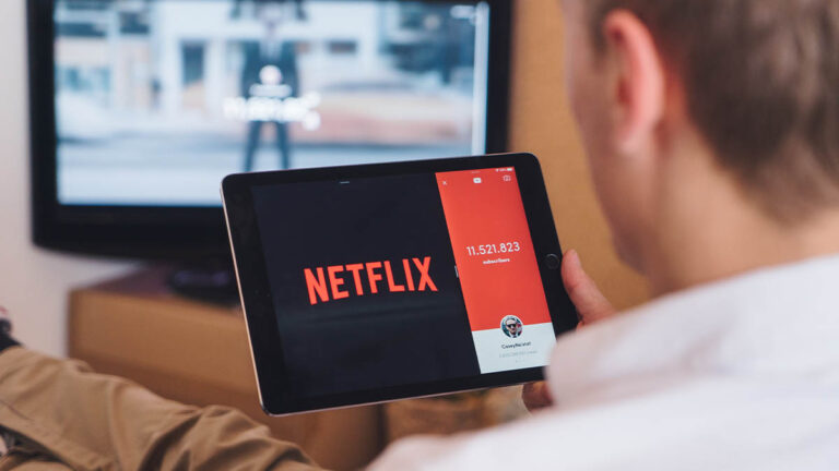 Always Watching Netflix? Take A Look At The Best Tablets For Watching Movies & TV Shows
