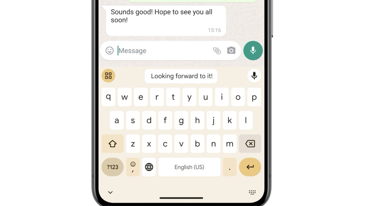 Photo of smart reply feature powered by Gemini