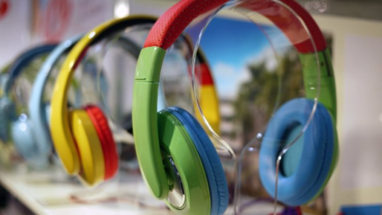 Project Bisto: Google’s Is Making A Smart Headphone, APK Teardown Report