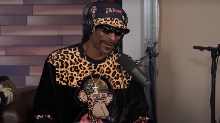 ‘Samsungs Are iPhone Knockoffs,’ And Snoop Dogg Wants You To Buy The Dip: Weekly Roundup