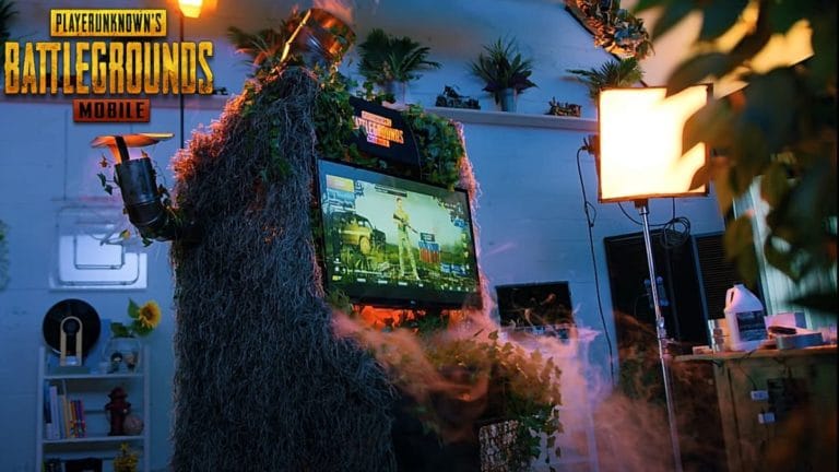 This Sick PUBG Mobile Arcade Cabinet Emits Smoke While You Play On It